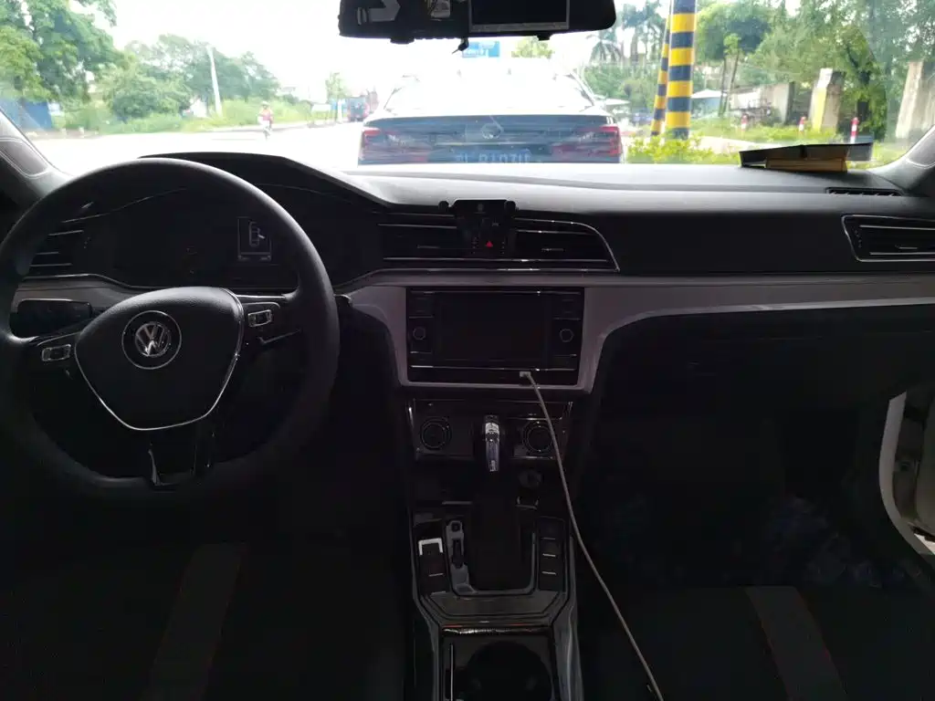 Volkswagen Lamando — миниатюра 6