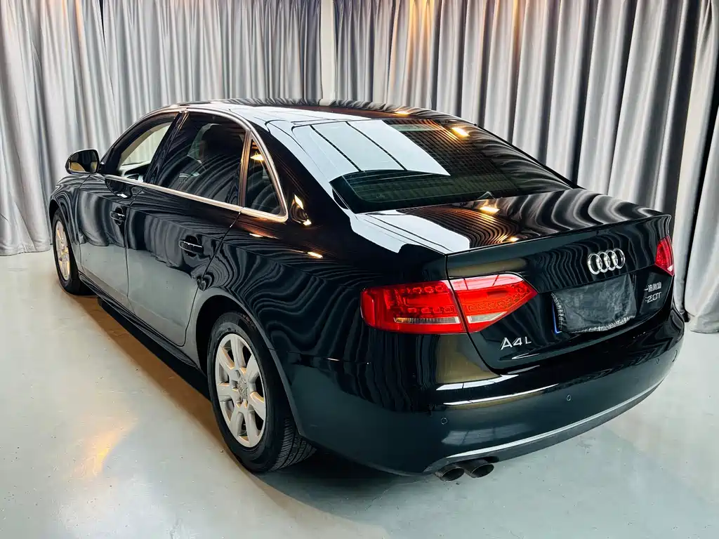 Audi A4L — миниатюра 5