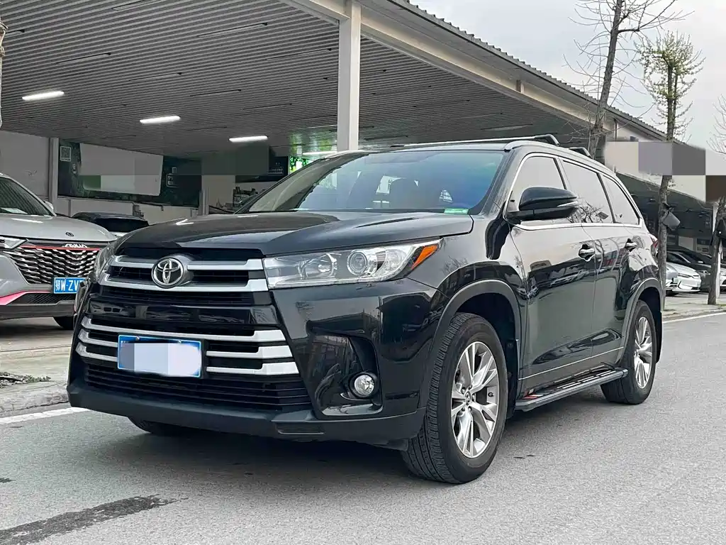 Toyota Highlander 2021