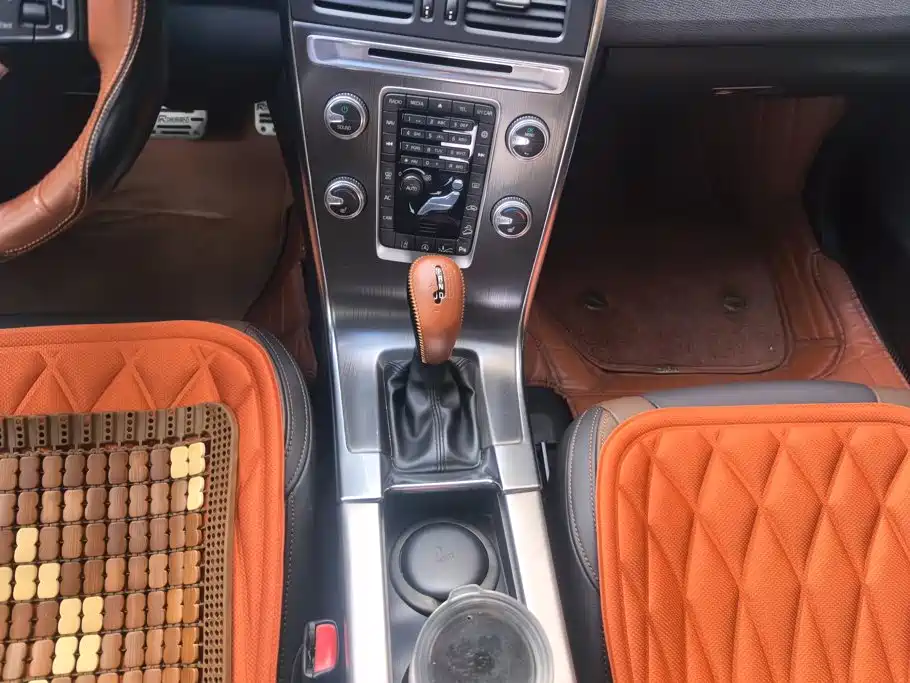 Volvo XC60 — миниатюра 16