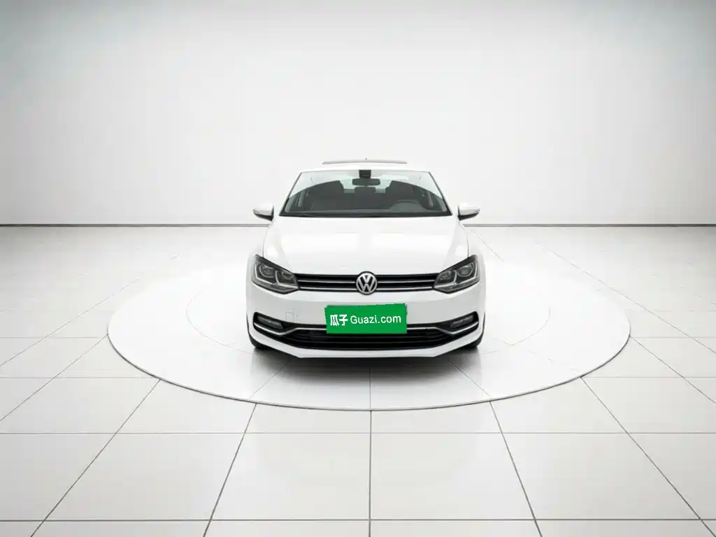 Volkswagen Polo 2014 1.4L MT Comfort