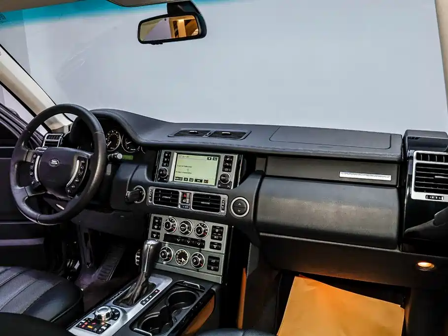 Land Rover Range Rover — миниатюра 31