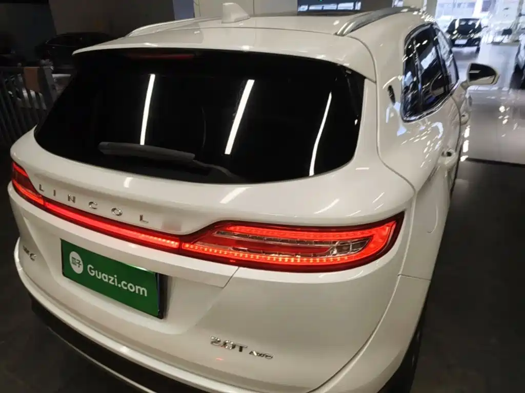 Lincoln MKC — миниатюра 6