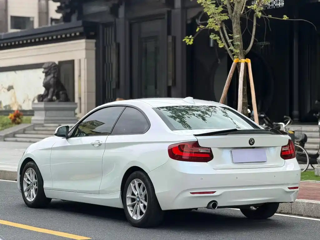 BMW 2 Series (Import) — миниатюра 7