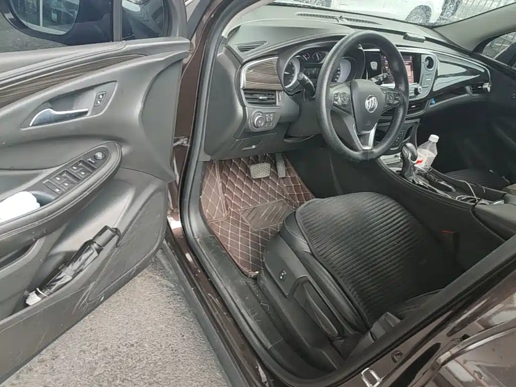 Buick Envision Plus — миниатюра 16