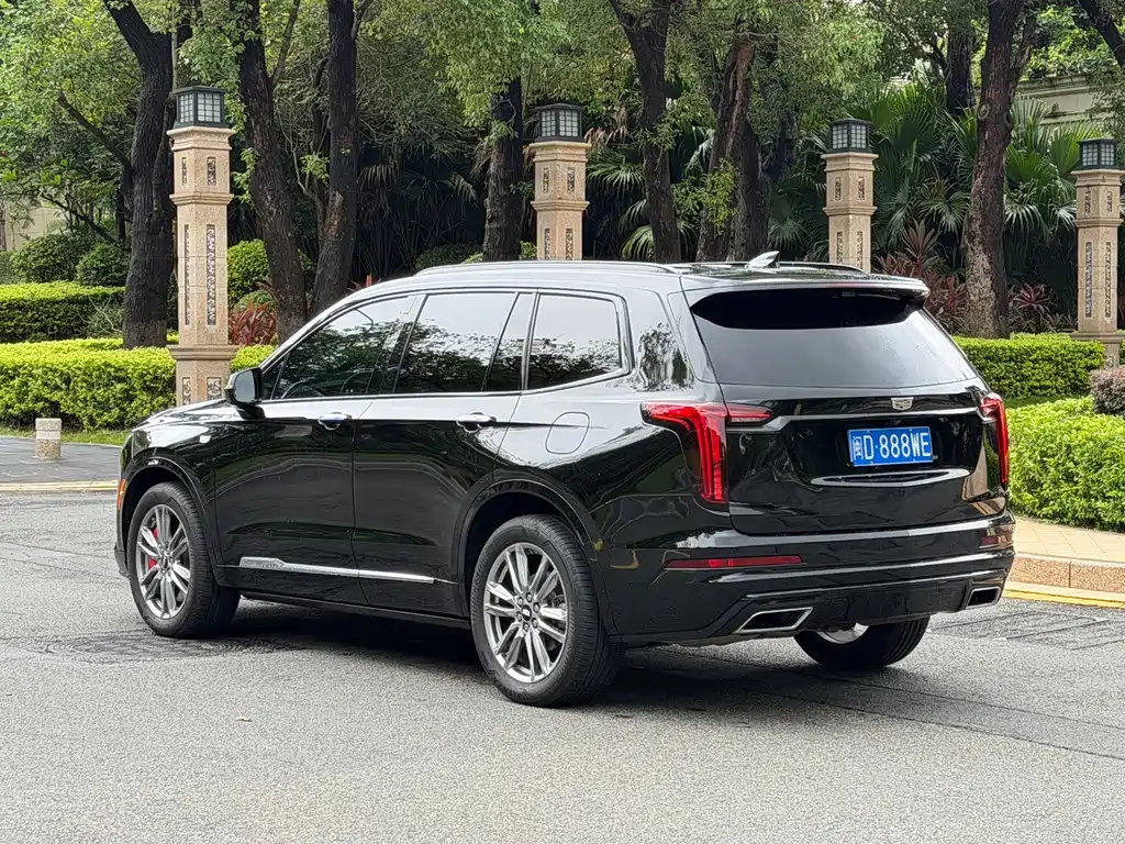 Cadillac XT6 — миниатюра 7