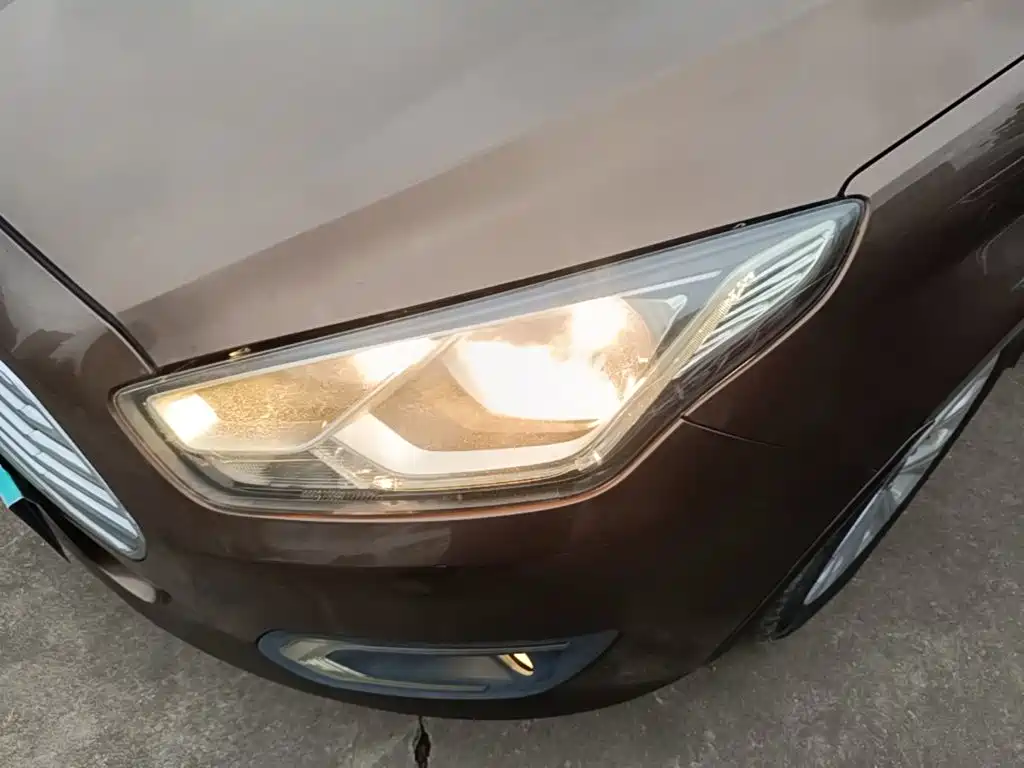 Ford Escort — миниатюра 24