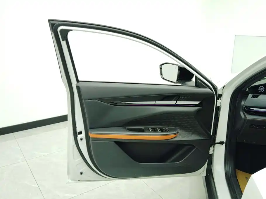 Changan UNI-V — миниатюра 7