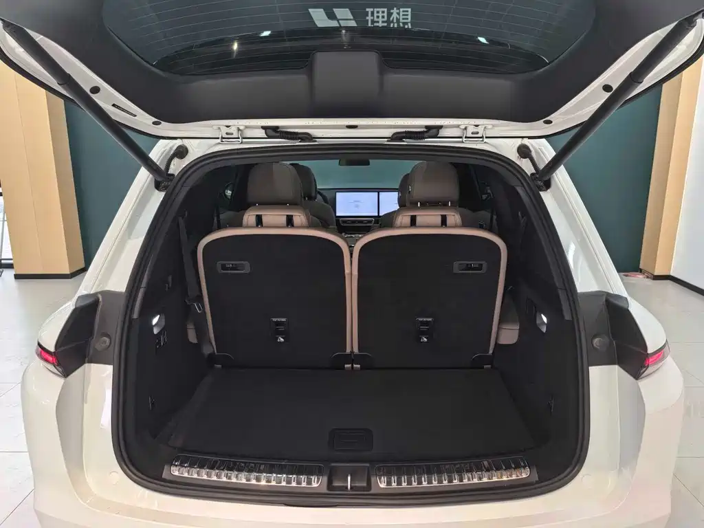 Li Auto L8 2025 Ultra