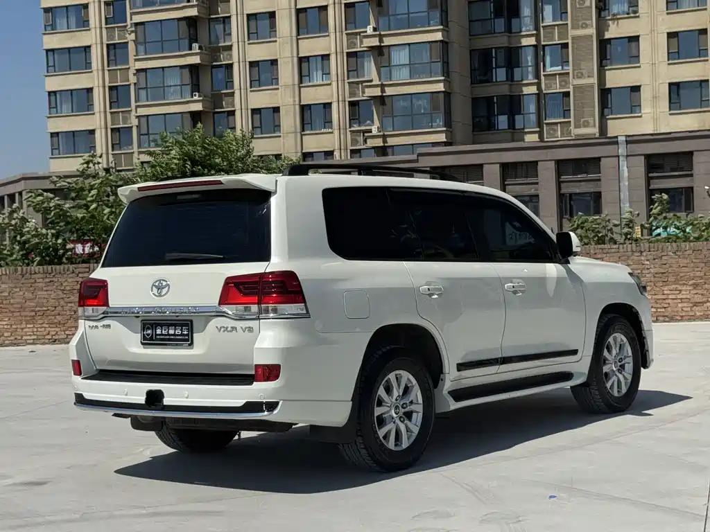 Toyota Land Cruiser — миниатюра 19