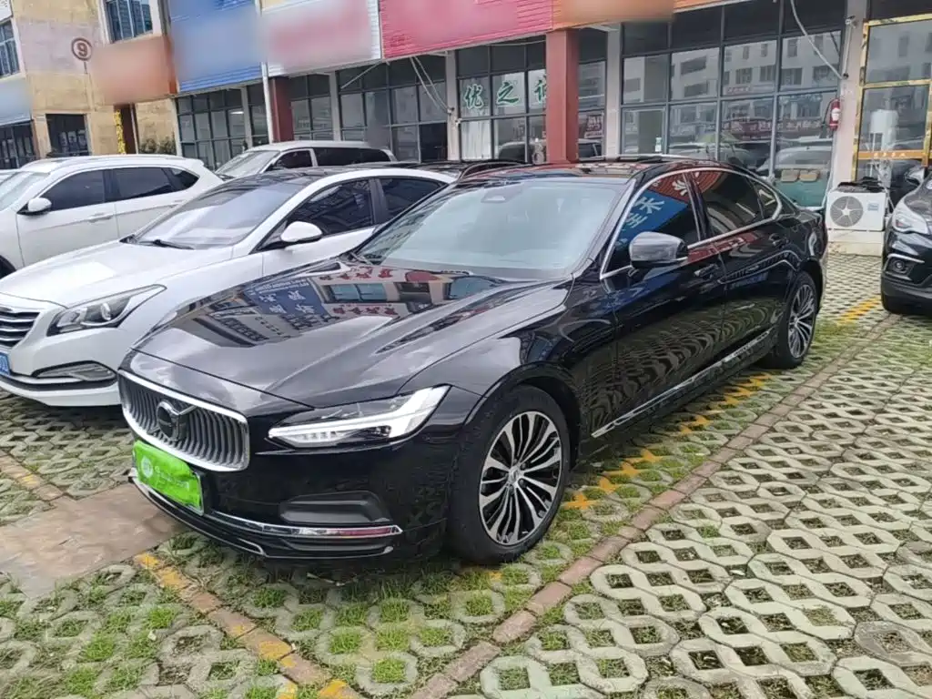 Volvo S90 — миниатюра 2
