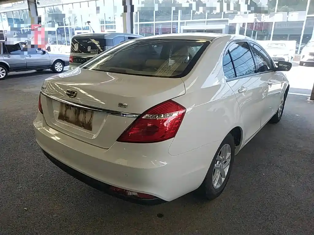 Geely Emgrand — миниатюра 7