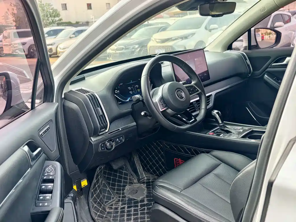 BYD Tang — миниатюра 8