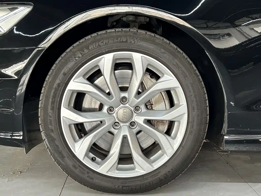 Audi A6L — миниатюра 13