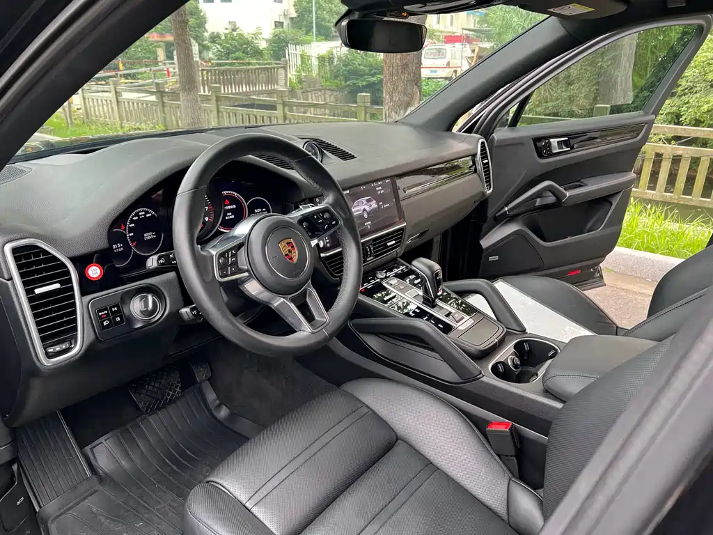 Porsche Cayenne 2019 Cayenne 3.0T