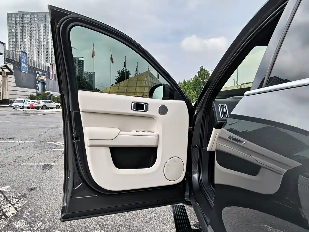 Li Auto Li L9 — миниатюра 9