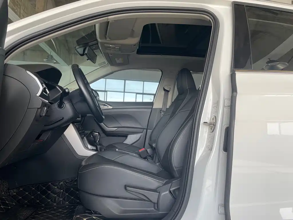 Volkswagen T-Cross — миниатюра 22