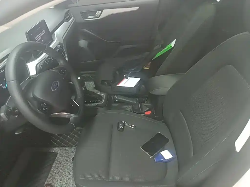Ford Focus — миниатюра 15