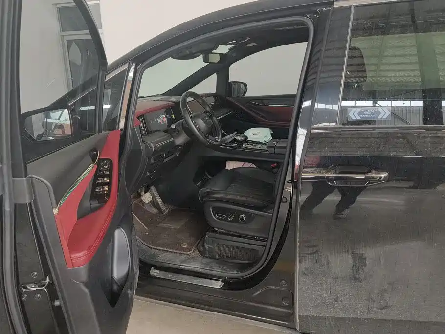 GAC Motor Trumpchi M8 — миниатюра 9