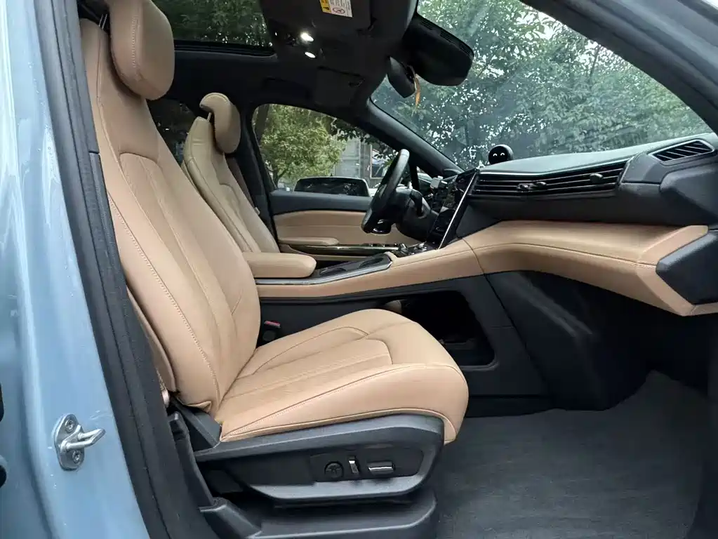 NIO ES6 — миниатюра 12
