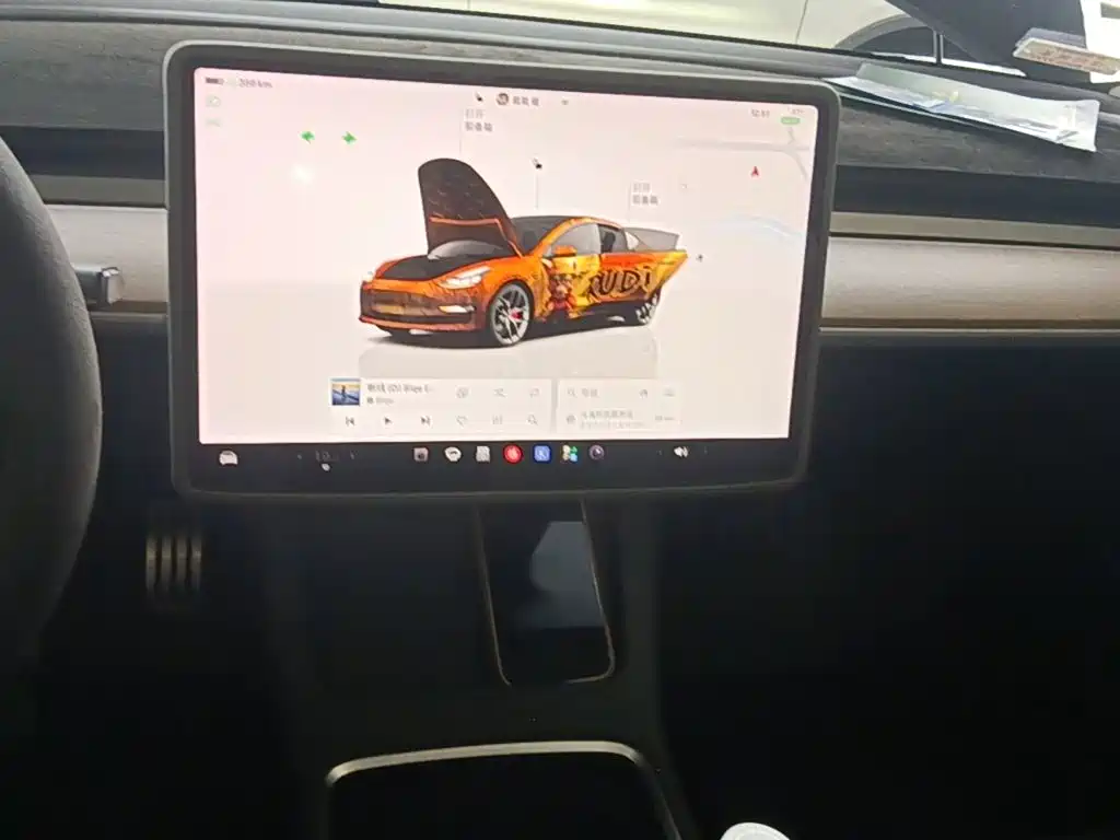 Tesla Model 3 — миниатюра 13