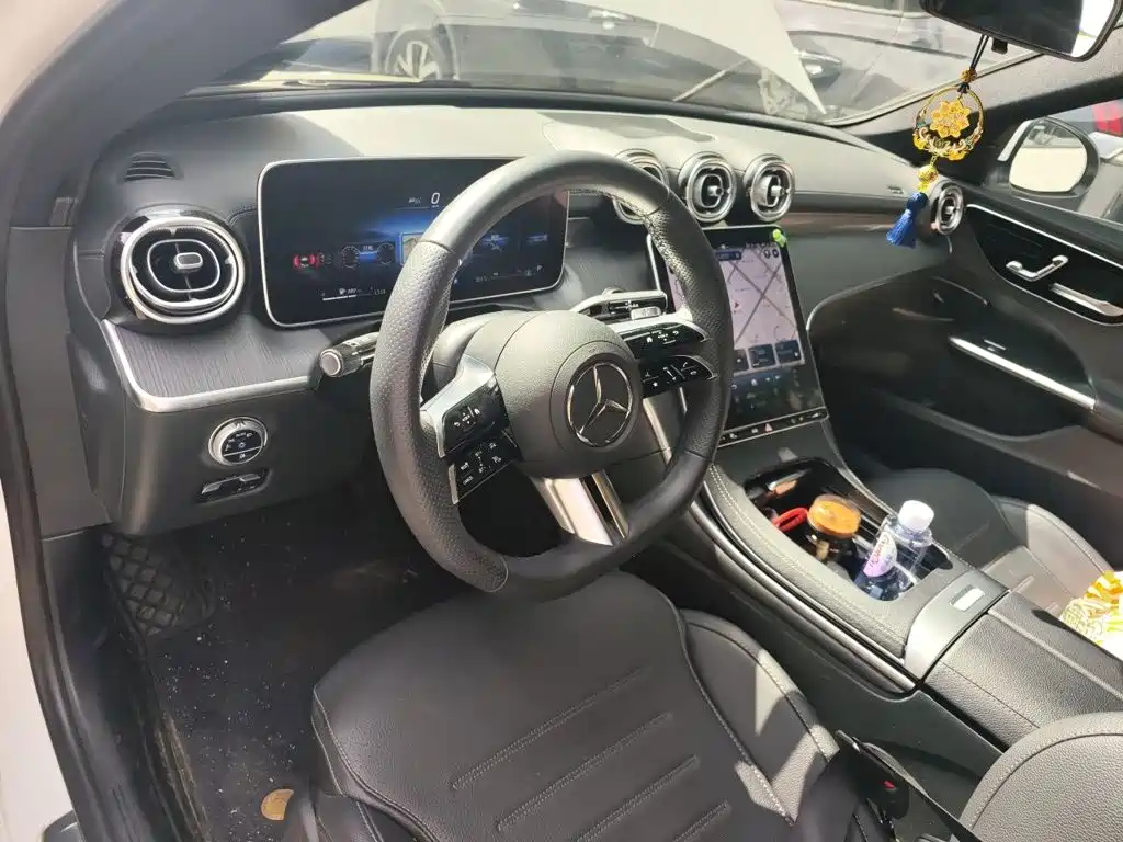 Mercedes-Benz C-Class — миниатюра 5