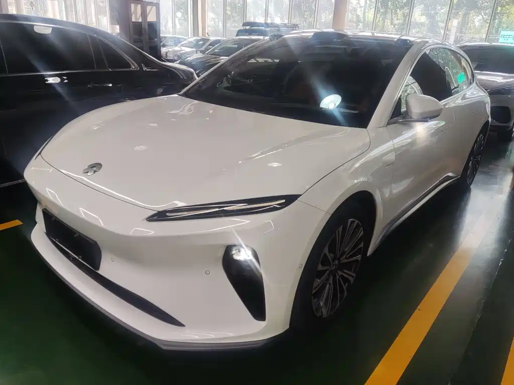 NIO ET5T — миниатюра 2