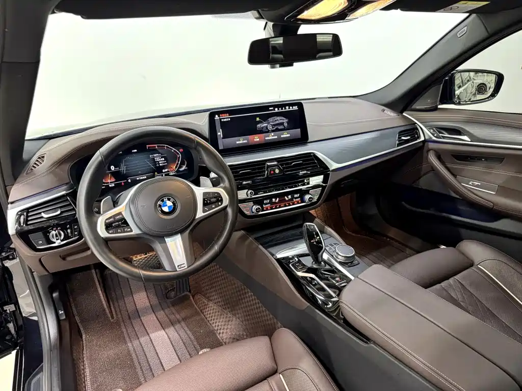 BMW 5 Series — миниатюра 18