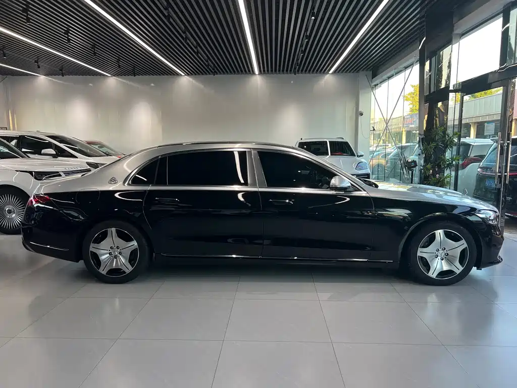 Mercedes-Benz S-Class — миниатюра 8