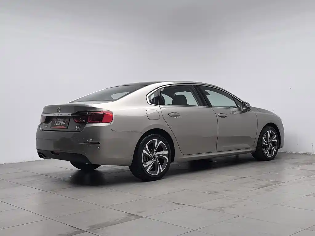 Citroen C6 — миниатюра 2