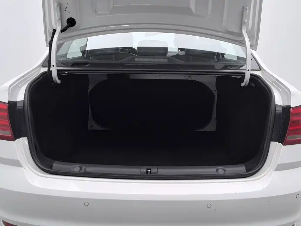 Volkswagen Lavida — миниатюра 16