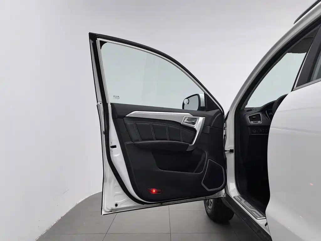 Geely Vision X6 — миниатюра 8