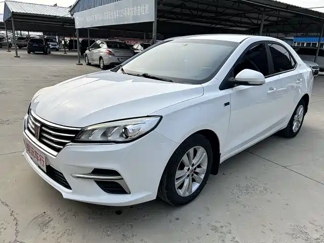 ROEWE 360 2018