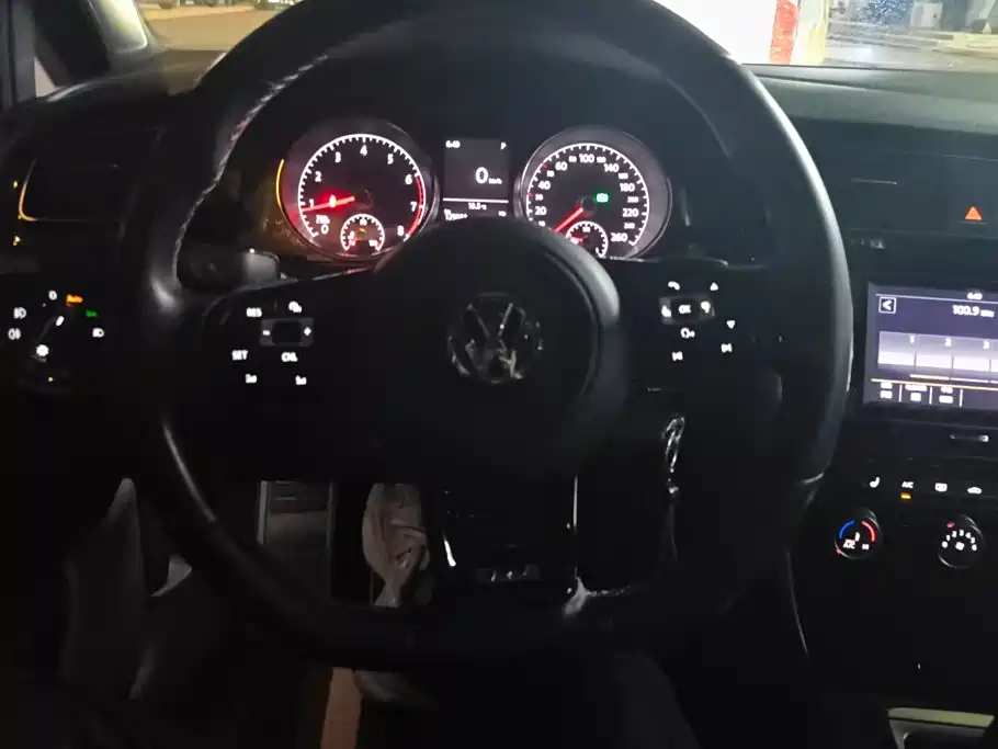Volkswagen Golf — миниатюра 15
