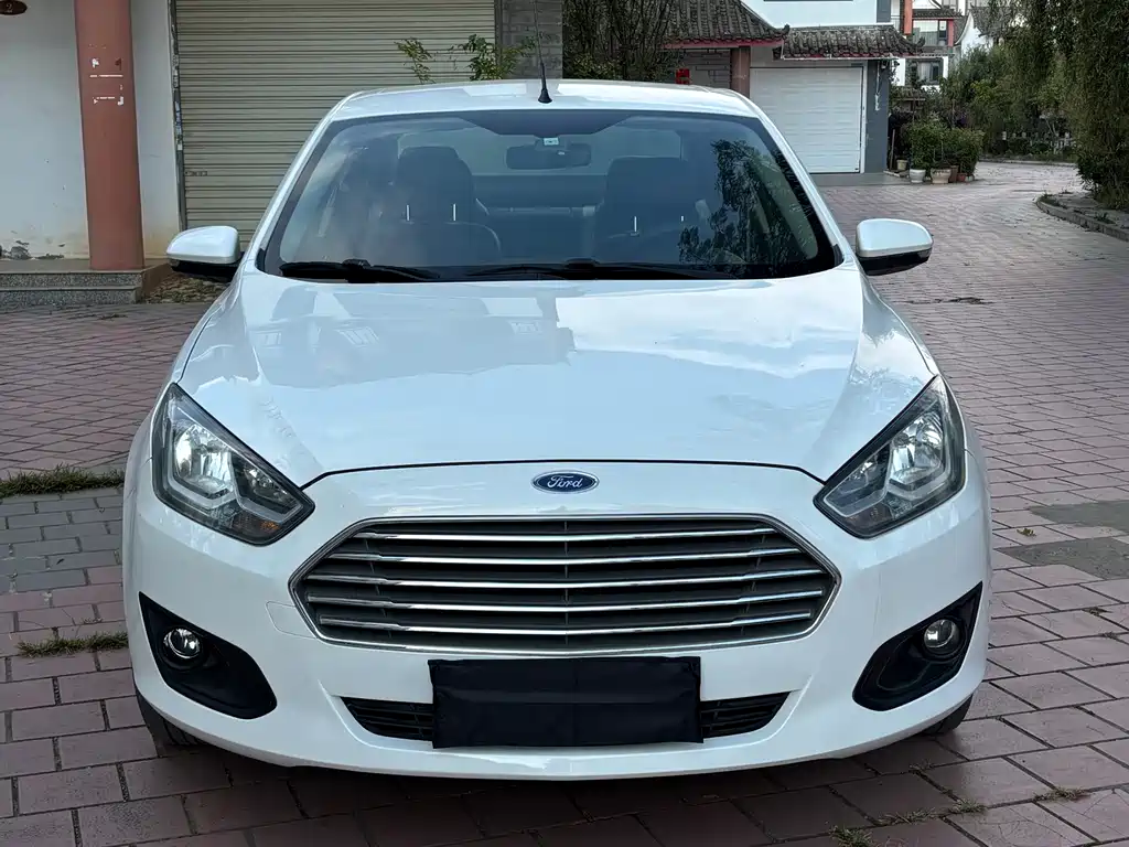 Ford Escort — миниатюра 2