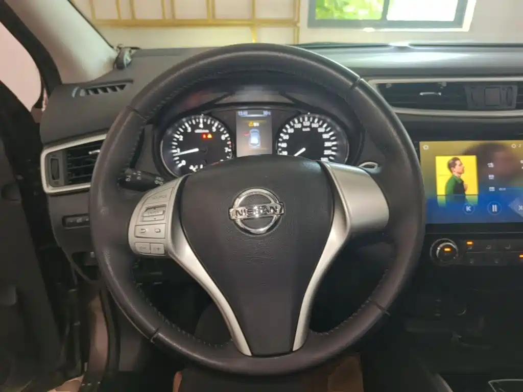 Nissan Qashqai — миниатюра 11