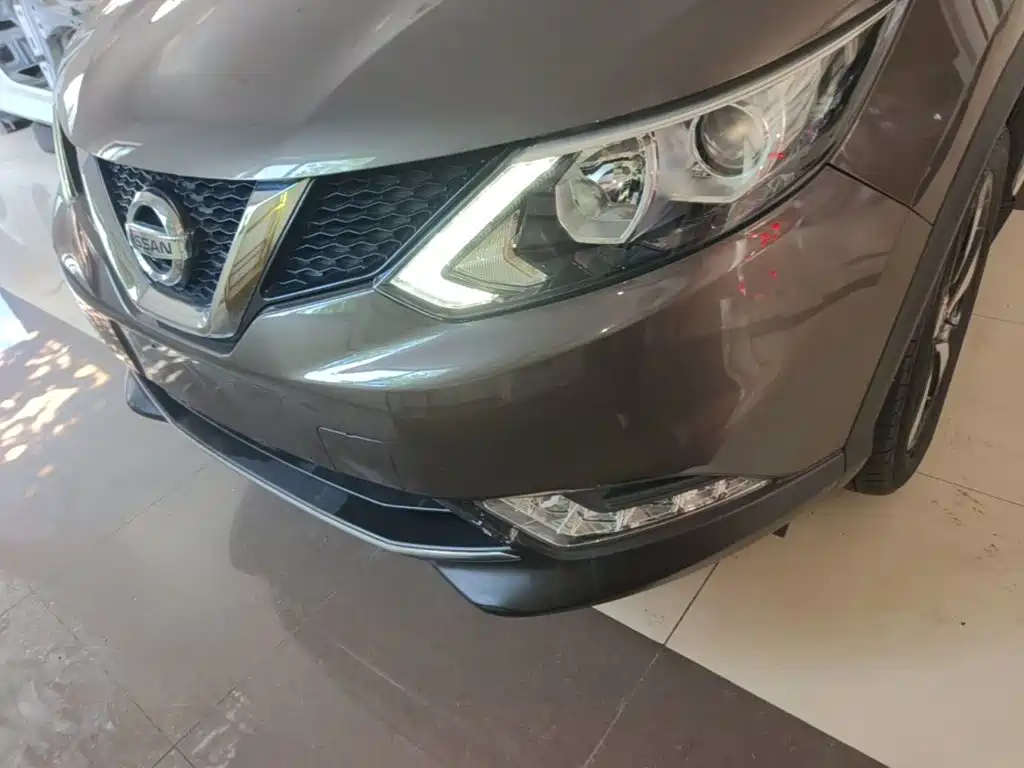 Nissan Qashqai — миниатюра 24