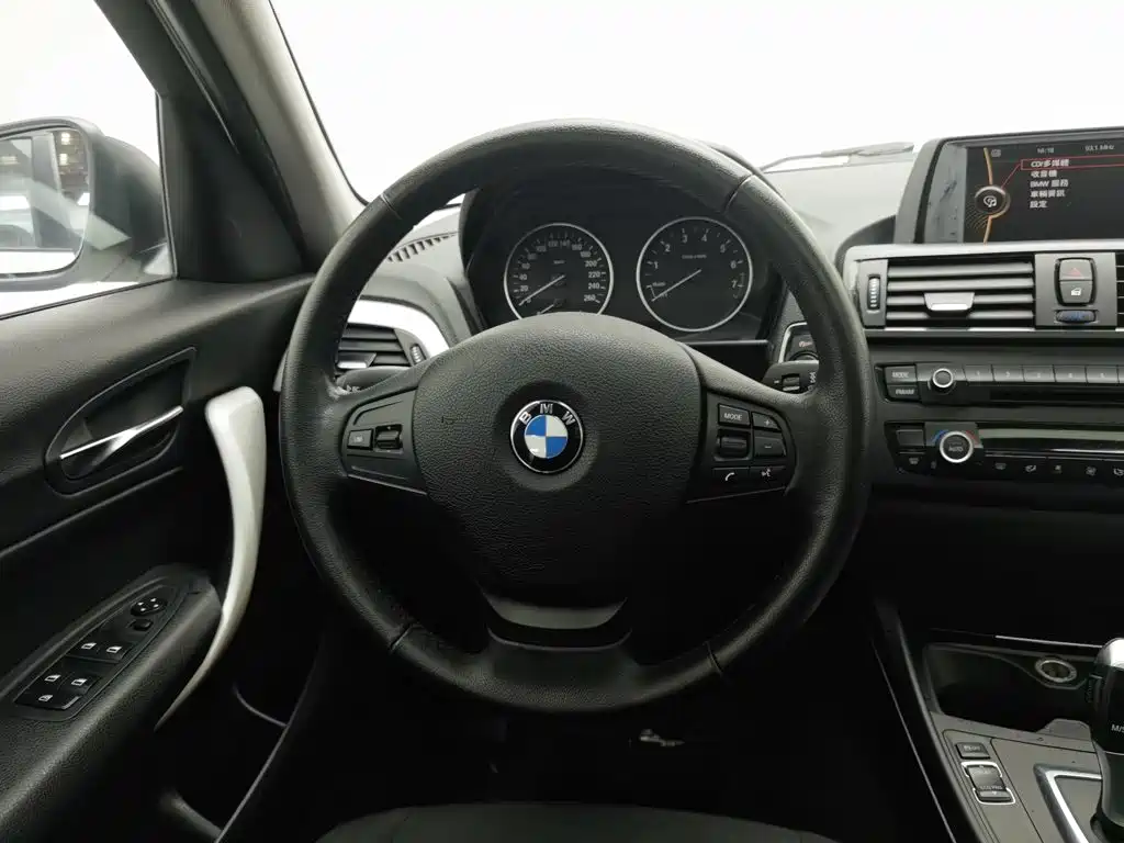 BMW 1 Series (Import) — миниатюра 11