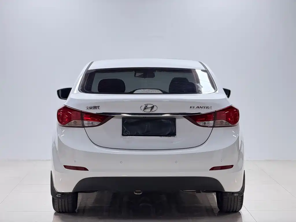 Hyundai Elantra Langdong — миниатюра 5