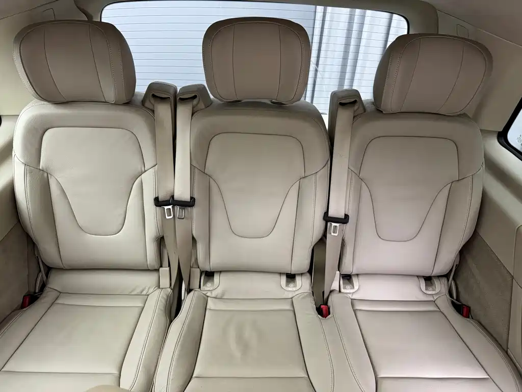 Mercedes-Benz V-Class — миниатюра 6