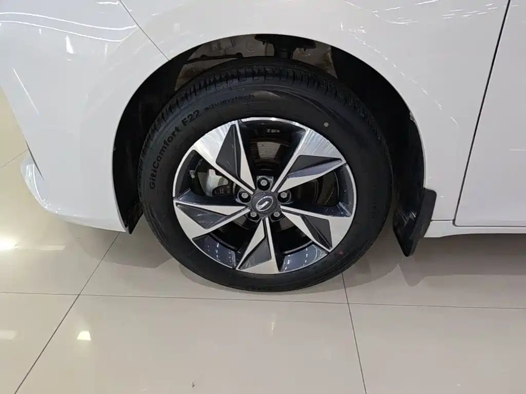 GAC Motor Trumpchi M6 — миниатюра 23