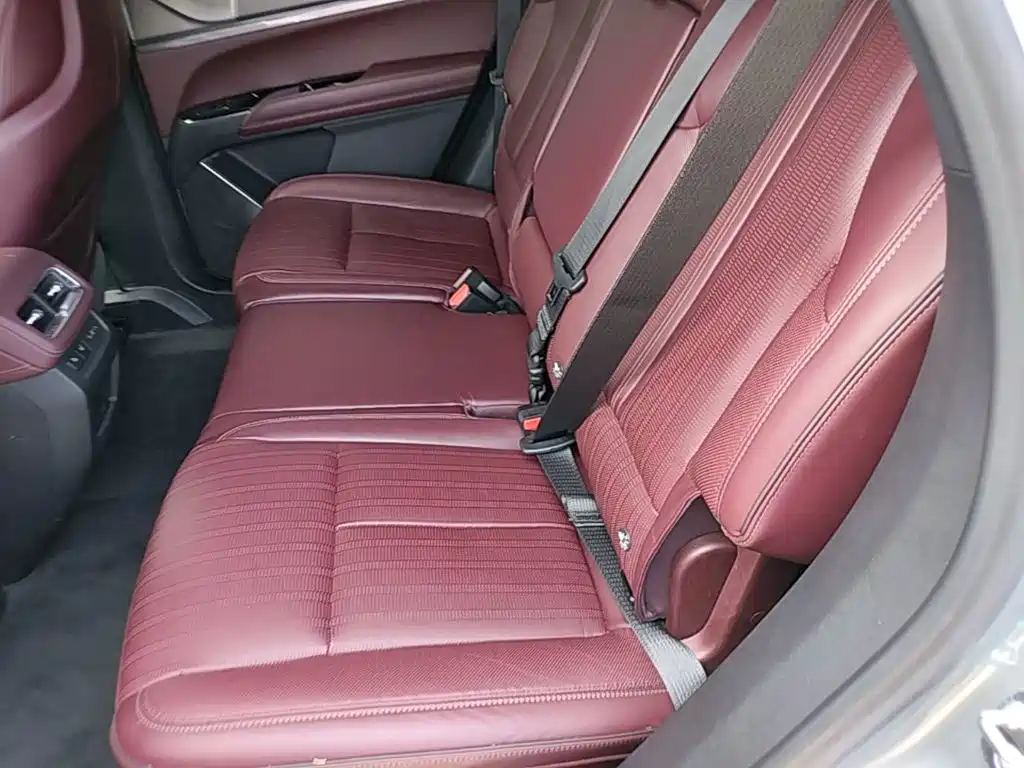 Cadillac XT5 — миниатюра 17