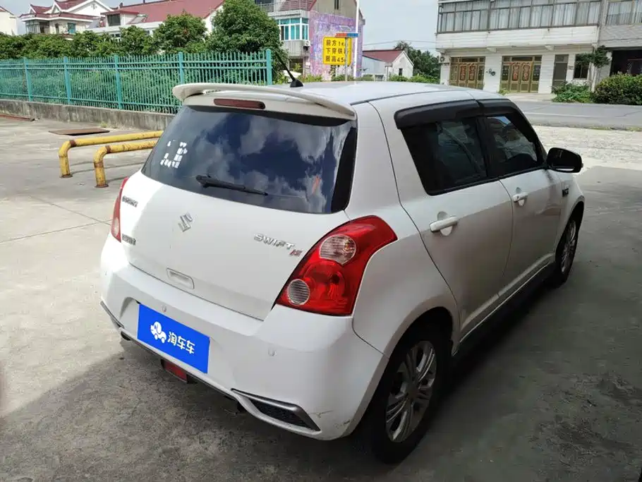 Suzuki Swift — миниатюра 3