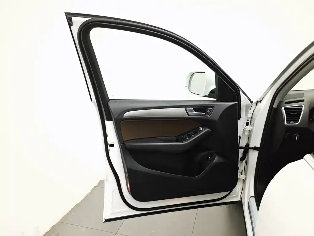 Audi Q5 — миниатюра 8