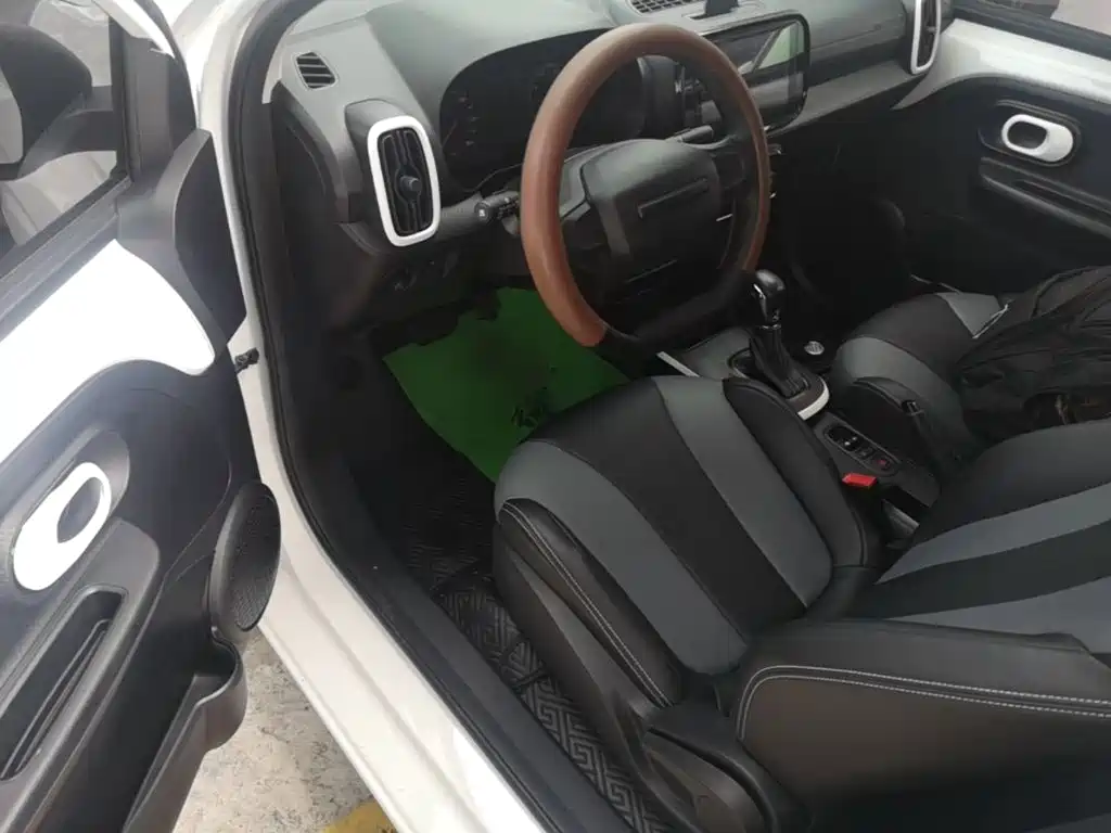 Roewe Clever — миниатюра 16