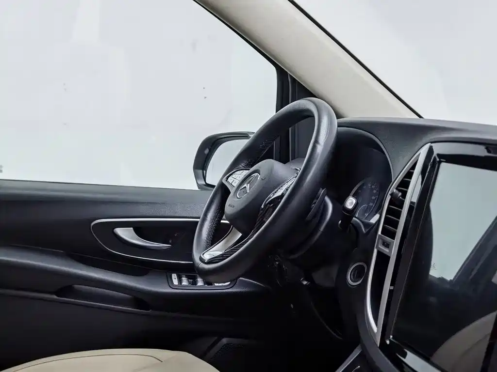 Mercedes-Benz Vito — миниатюра 22