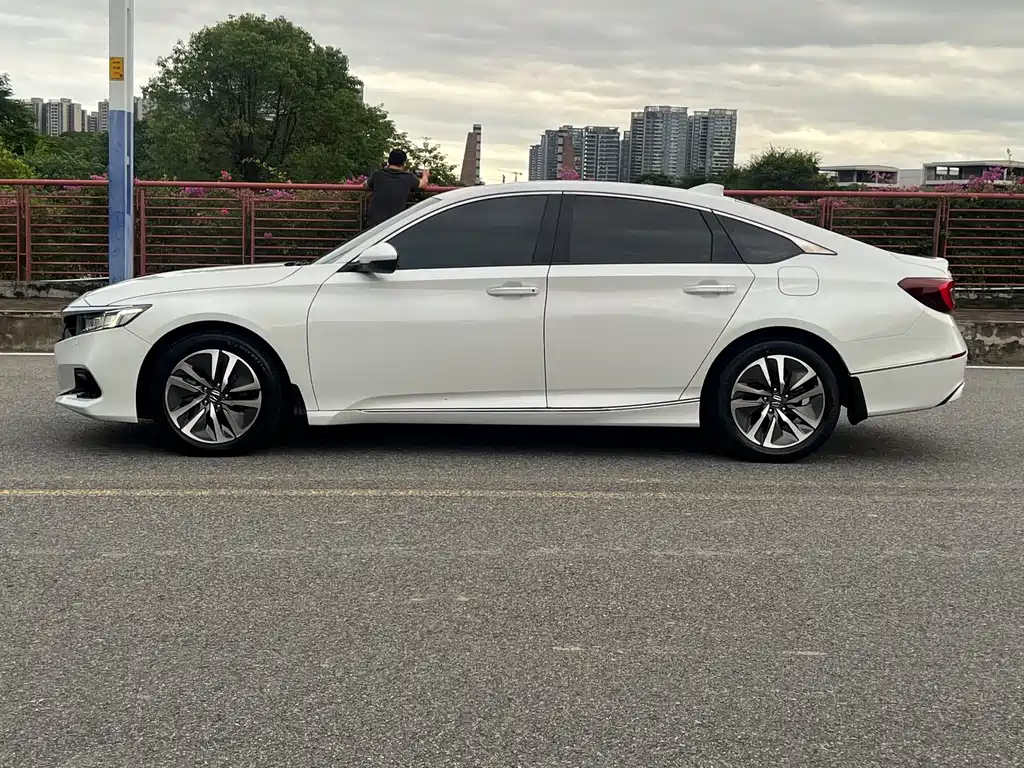 Honda Accord — миниатюра 4