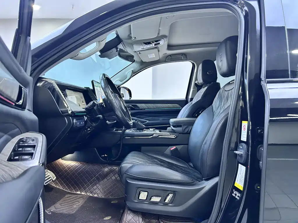 Tank 500 2022 3.0T Sport 5 мест