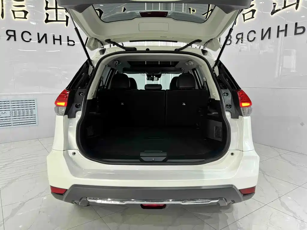Nissan X-Trail — миниатюра 20