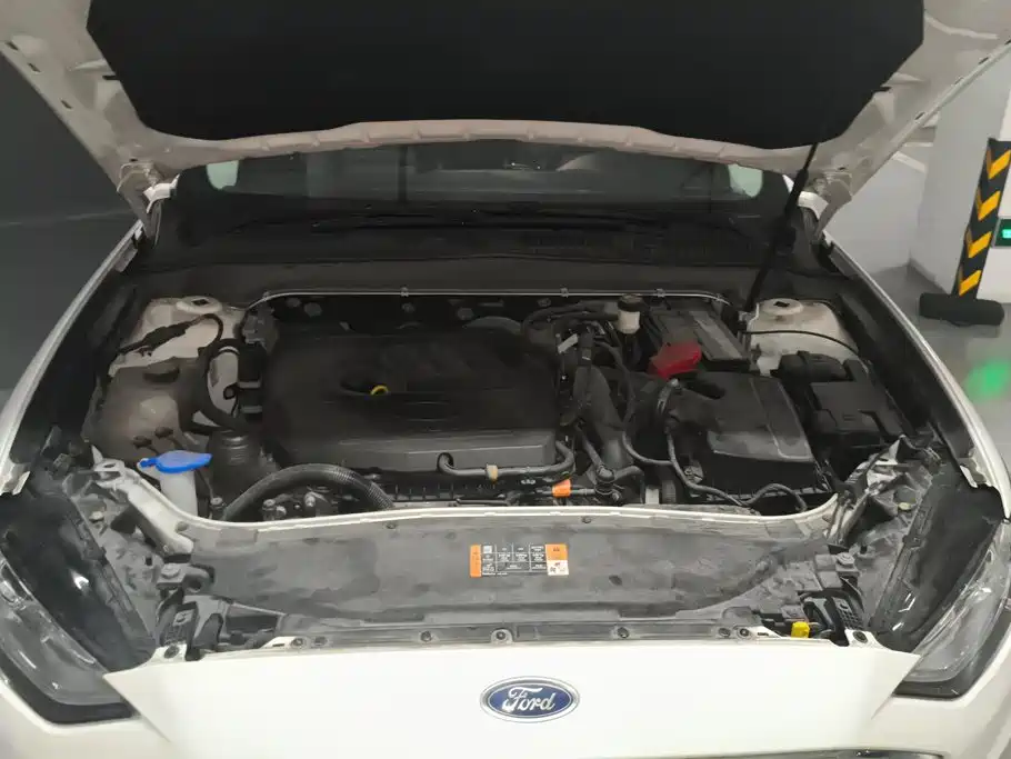 Ford Mondeo — миниатюра 10